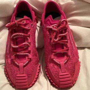 Authentic/ New NS1 Women’s Dolce Gabanna Sneakers Size 39 = (US size 8.5 to 9)